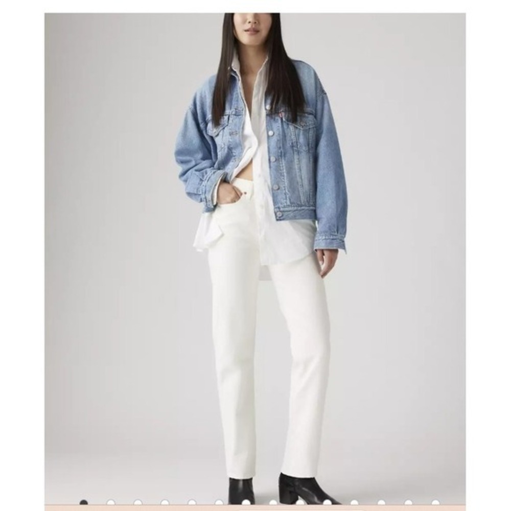 Levi's High-Rise Straight Jeans in White